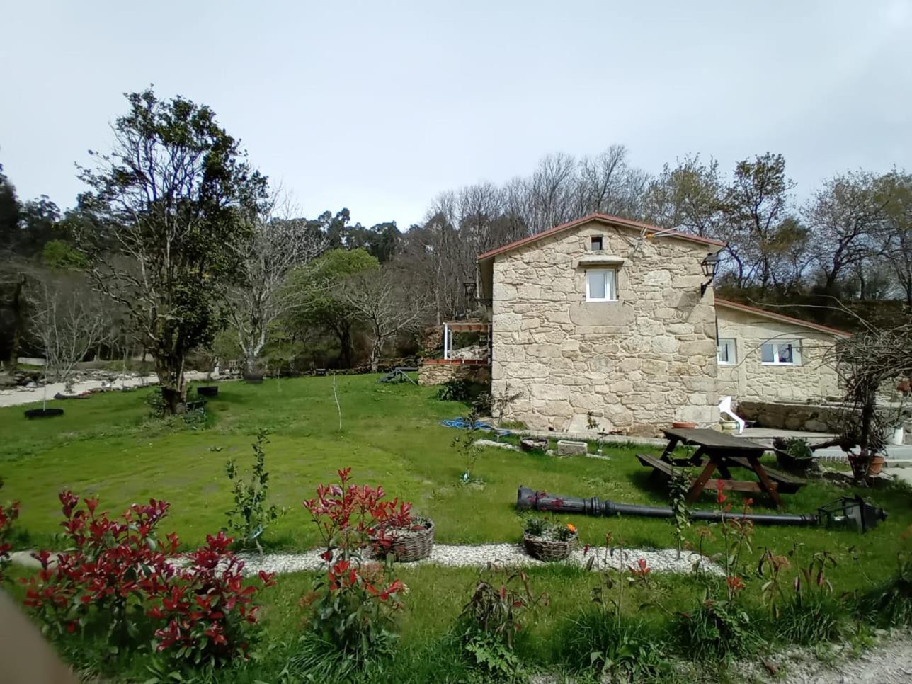 Casita A Estrenar En Finca Con Rio Proxima A Tui, Gondomar Y Portugal. Exterior photo