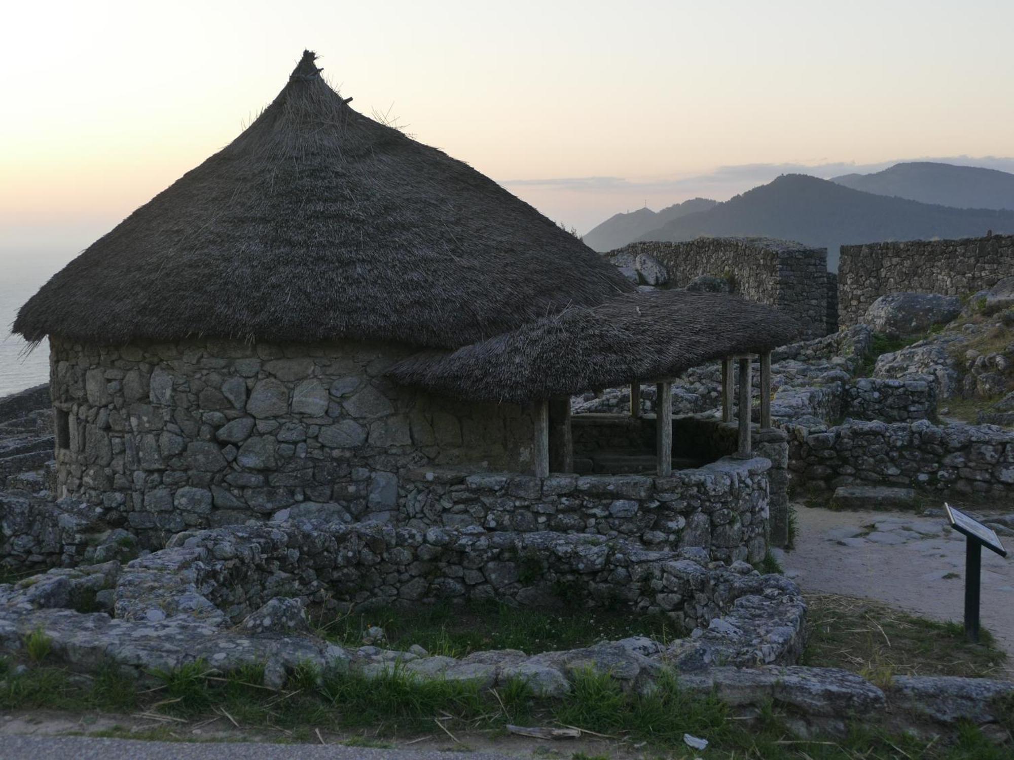 Casita A Estrenar En Finca Con Rio Proxima A Tui, Gondomar Y Portugal. Exterior photo