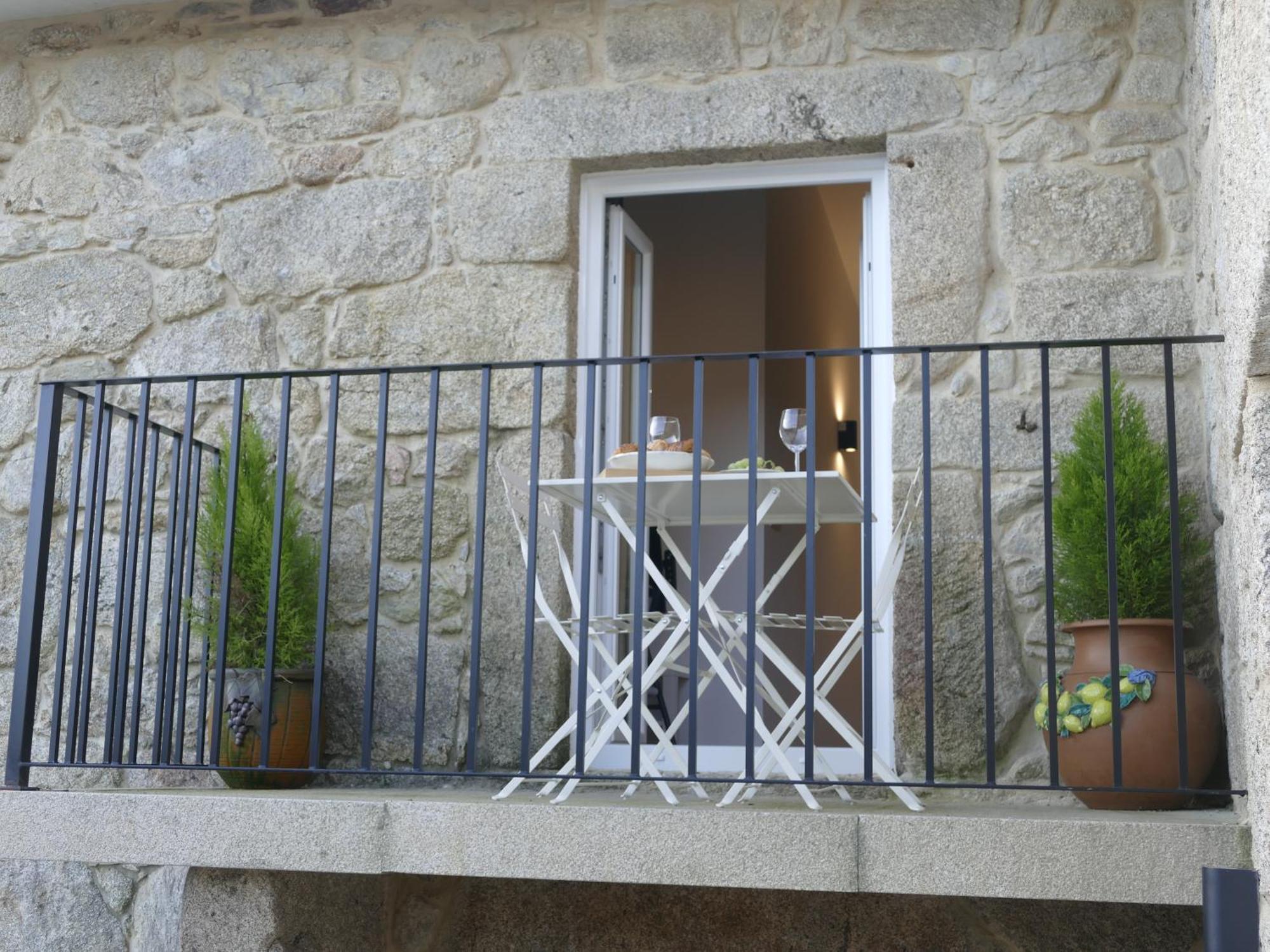 Casita A Estrenar En Finca Con Rio Proxima A Tui, Gondomar Y Portugal. Exterior photo